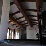 Pubulos Bed and Breakfast Όλμπια