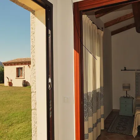 Pubulos Bed & Breakfast 3*